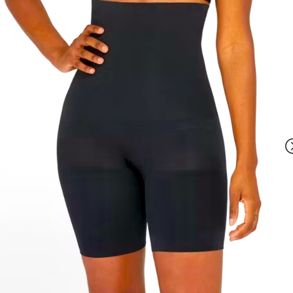 Assets by SPANX Shaper Shorts (Black, Sz S)